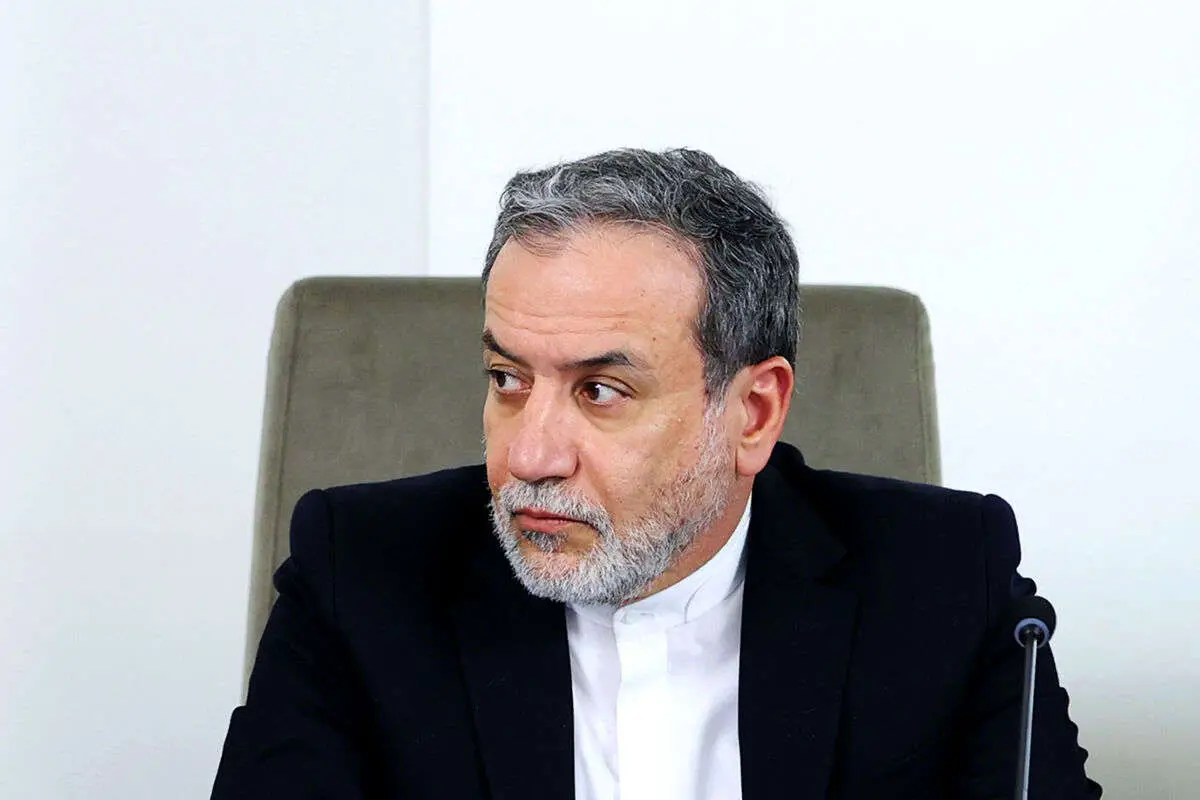 عراقچی: تلاش تروئیکای اروپا باطل است