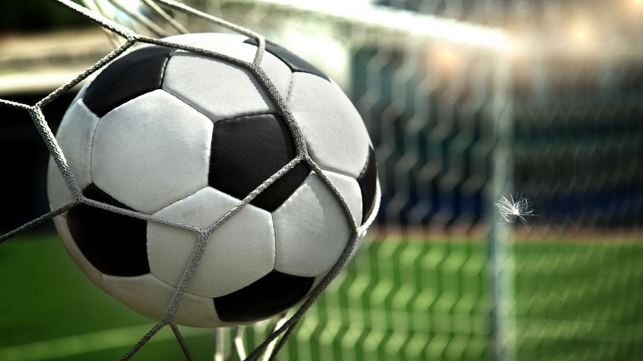 سپاهان و تراکتور جای استقلال و پرسپولیس را میگیرند