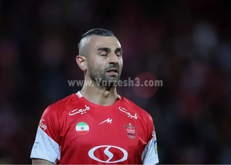 بمب خبری: سردار دورسون رسماً از جدایی قریبالوقوع از باشگاه پرسپولیس خبر داد