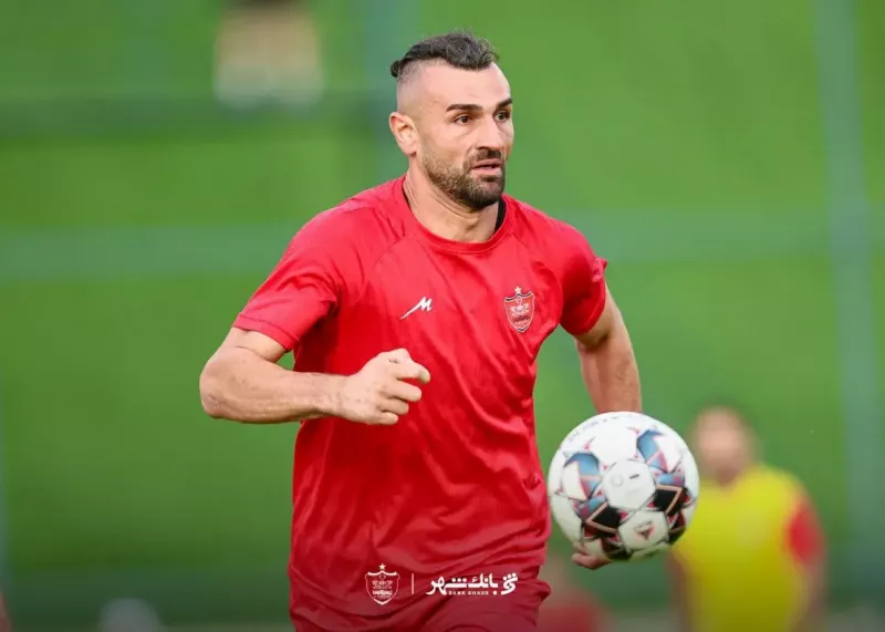 سردار دورسون با پیراهن پرسپولیس بعد از مصاحبه جنجالی دیده شد