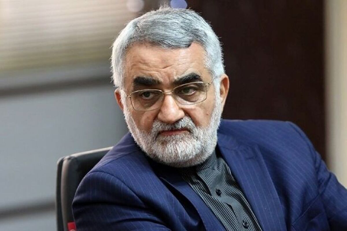 واکنش علاالدین بروجردی به سفر لاریجانی به روسیه